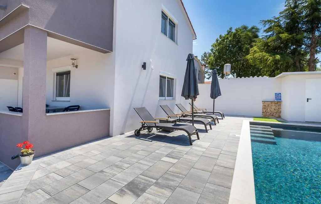Ferienhaus Anton Peroj Holiday home